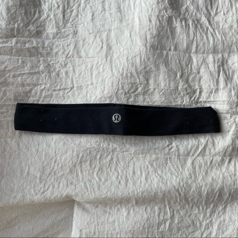 black lululemon headband
